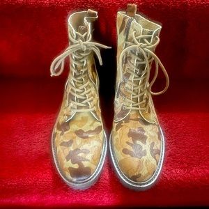 Lucky Brand Camouflage Boots Haircalf